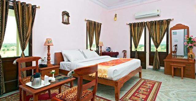 Hotel Satyam Palace